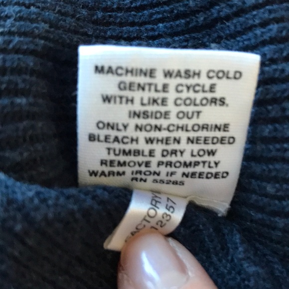 Express Sweater - Picture 4 of 4